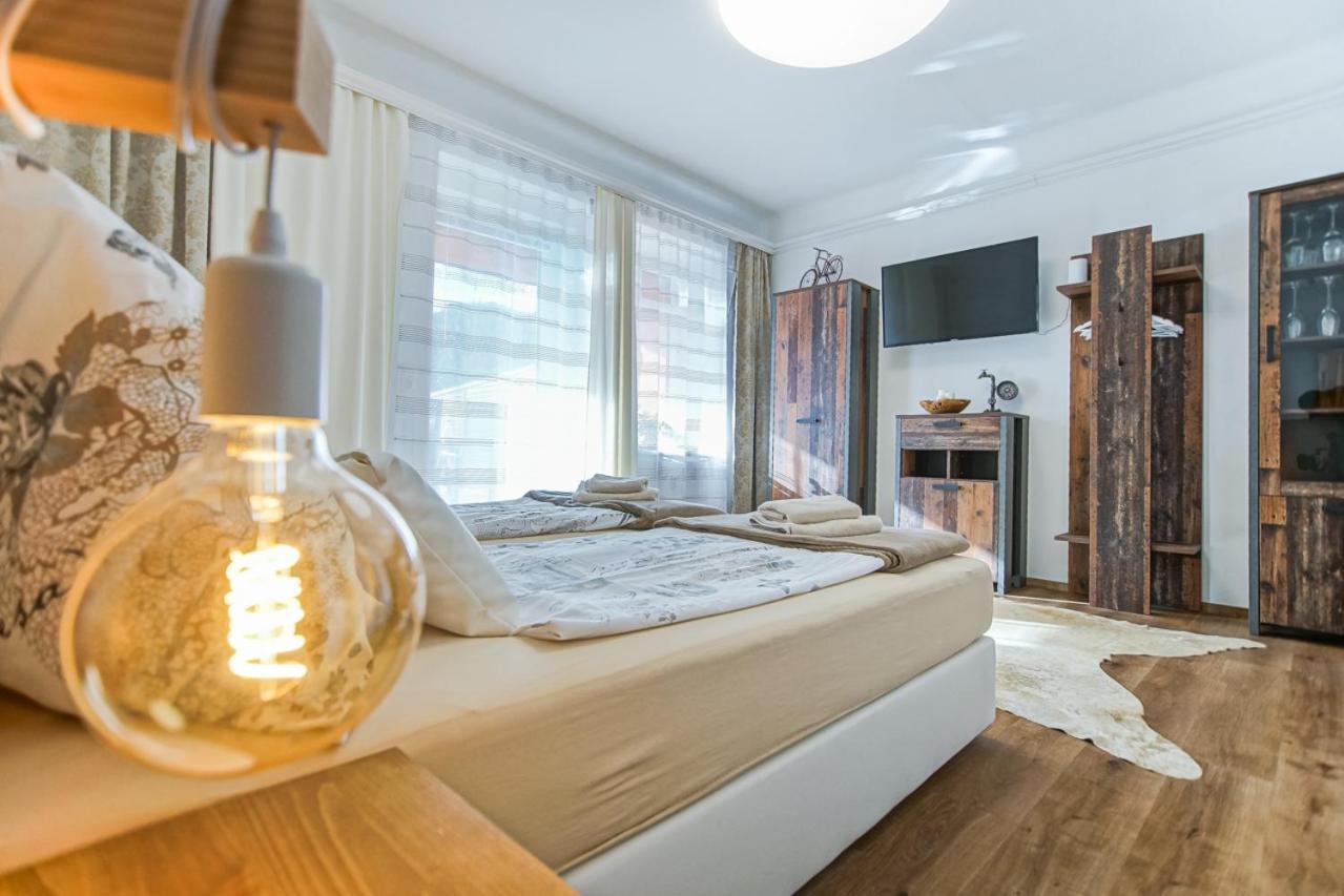 Auszeit Steiraland 3 Mit Ueberdachter Terasse Privatem Garten Und Gratis Parkplatz Леобен Экстерьер фото