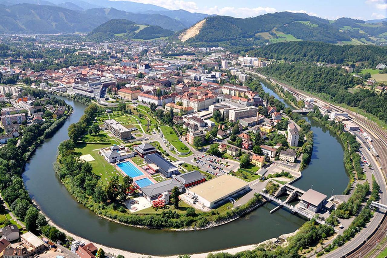 Auszeit Steiraland 3 Mit Ueberdachter Terasse Privatem Garten Und Gratis Parkplatz Леобен Экстерьер фото